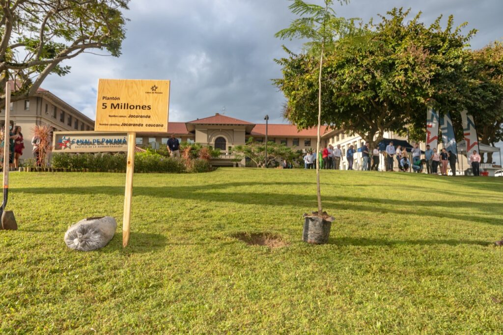 oceankida - ship-supplier-The Panama Canal commemorates 21 years of reforestation