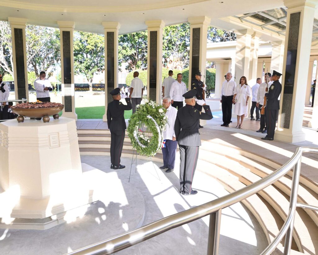 oceankida-marine ship supplier Panama Honors the 62nd Anniversary of the January 9 - 1964